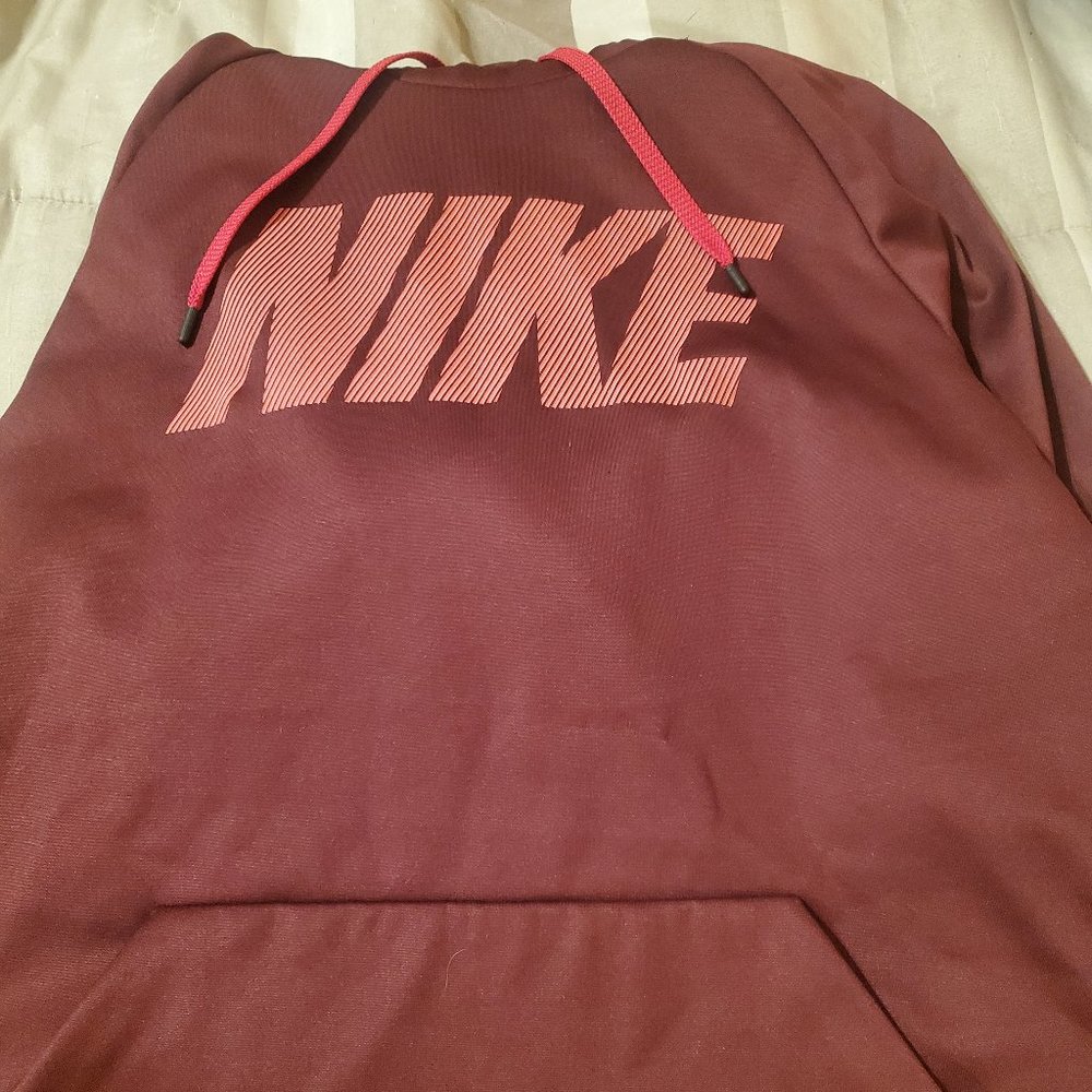 Men's NIKE Sweatshirt /Dri fit